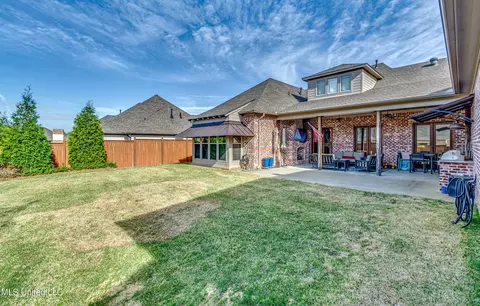 Exterior - 142 Latter Rayne Dr, Flowood, MS 39232 photo 8 of 11