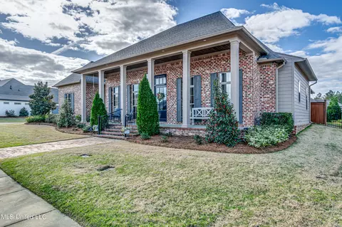 Exterior - 142 Latter Rayne Dr, Flowood, MS 39232 photo 3 of 11