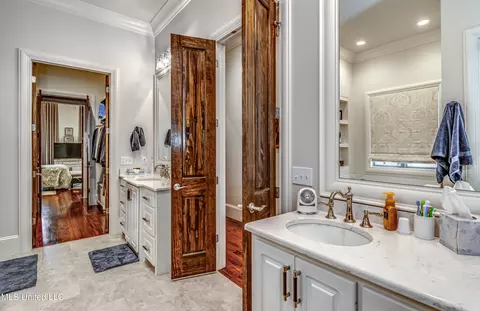 Bath - 142 Latter Rayne Dr, Flowood, MS 39232 photo 1 of 9