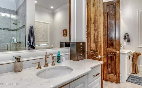 Bath - 142 Latter Rayne Dr, Flowood, MS 39232 photo 2 of 9