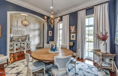 Dining - 142 Latter Rayne Dr, Flowood, MS 39232 photo 2 of 3