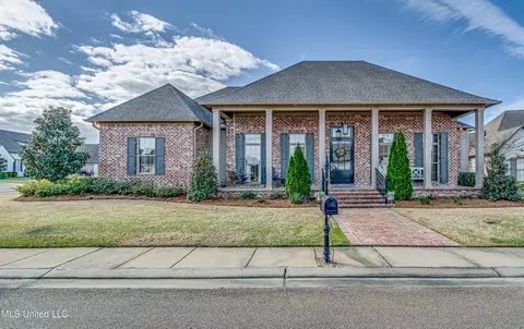 Exterior - 142 Latter Rayne Dr, Flowood, MS 39232 photo 1 of 11