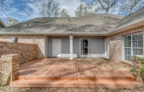 Exterior - 3041 Windwood Cir, Flowood, MS 39232 photo 10 of 15