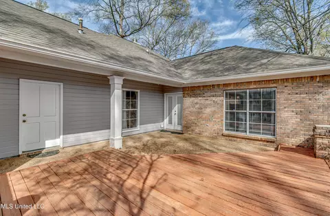 Exterior - 3041 Windwood Cir, Flowood, MS 39232 photo 9 of 15