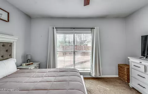 Bedroom - 3041 Windwood Cir, Flowood, MS 39232 photo 3 of 7