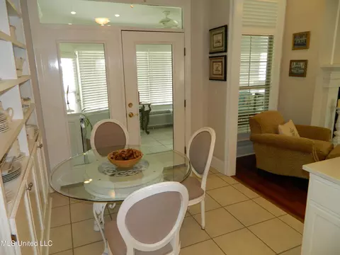 Dining - 7918 Ewa Ct, Diamondhead, MS 39525 photo 7 of 7