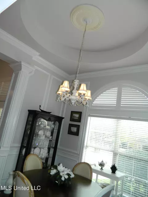 Dining - 7918 Ewa Ct, Diamondhead, MS 39525 photo 4 of 7