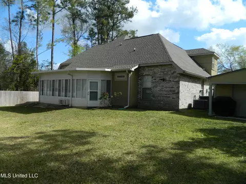 Exterior - 7918 Ewa Ct, Diamondhead, MS 39525 photo 11 of 14