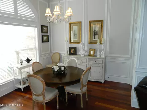 Dining - 7918 Ewa Ct, Diamondhead, MS 39525 photo 2 of 7