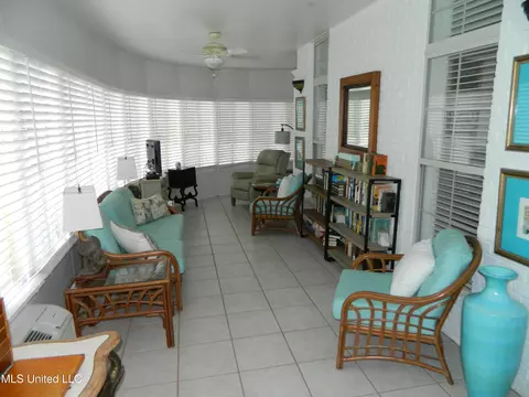 Exterior - 7918 Ewa Ct, Diamondhead, MS 39525 photo 6 of 14