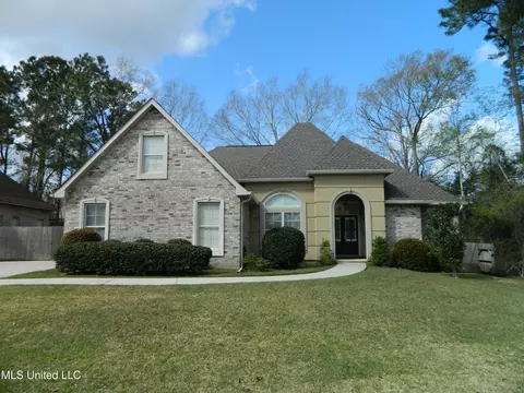 Exterior - 7918 Ewa Ct, Diamondhead, MS 39525 photo 3 of 14