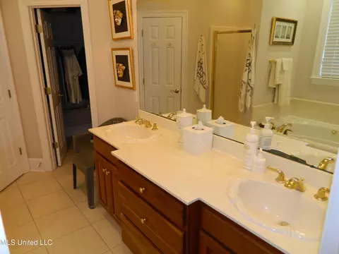 Bath - 7918 Ewa Ct, Diamondhead, MS 39525 photo 1 of 7