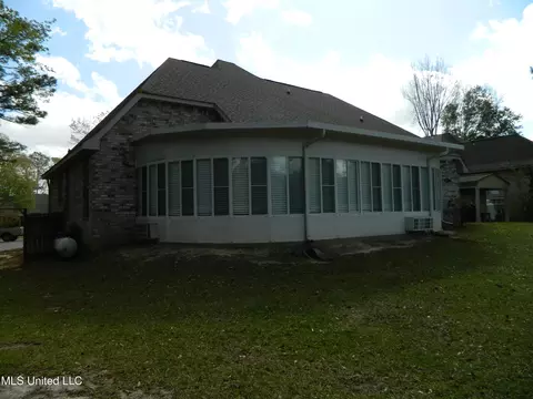 Exterior - 7918 Ewa Ct, Diamondhead, MS 39525 photo 13 of 14
