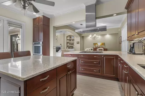 Kitchen - 1922 E Northside Dr, Jackson, MS 39211 photo 2 of 6