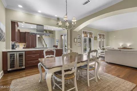 Dining - 1922 E Northside Dr, Jackson, MS 39211 photo 2 of 2