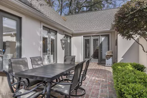 Exterior - 1922 E Northside Dr, Jackson, MS 39211 photo 2 of 6