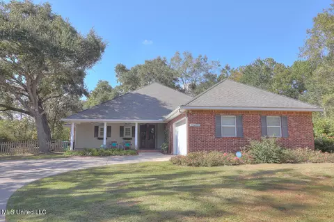 11469 E Ashton Ln, Gulfport, MS 39503