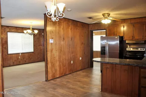 10 Robbie St, Lucedale, MS 39452 photo 6