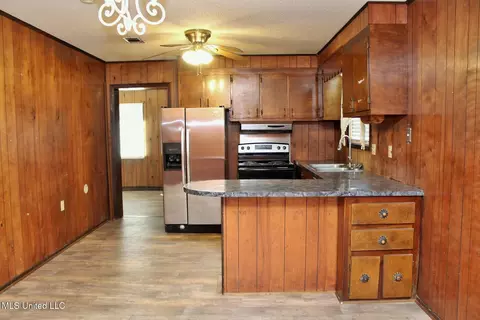 10 Robbie St, Lucedale, MS 39452 photo 7