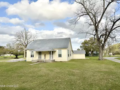 1298 Mill Street Ext, Lucedale, MS 39452