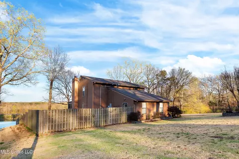 4858 Victoria Dr, Nesbit, MS 38651 photo 26