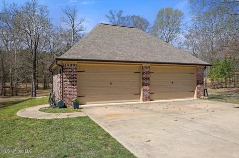 131 Breckenridge Dr, Brandon, MS 39042 photo 8