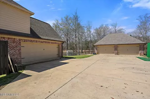 131 Breckenridge Dr, Brandon, MS 39042 photo 7