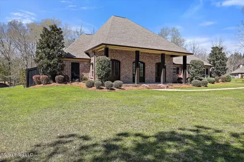 131 Breckenridge Dr, Brandon, MS 39042 photo 4
