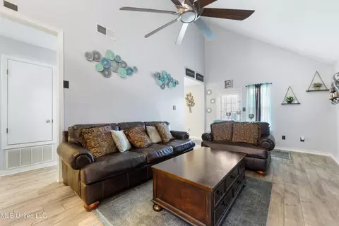 7124 Smith Rd, Long Beach, MS 39560 photo 4