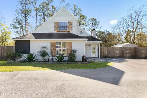 7124 Smith Rd, Long Beach, MS 39560