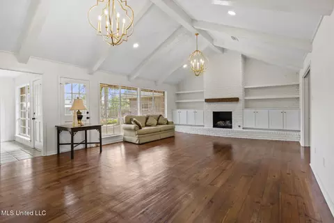 5435 Charter Oak Pl, Jackson, MS 39211 photo 10