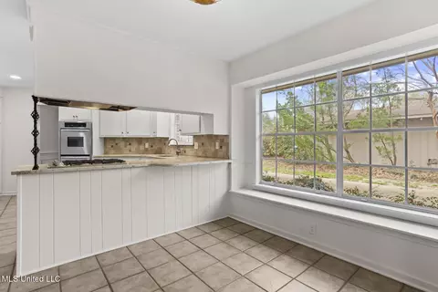 5435 Charter Oak Pl, Jackson, MS 39211 photo 18