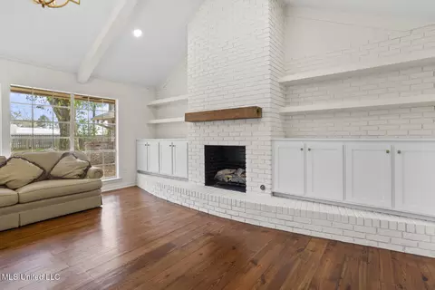 5435 Charter Oak Pl, Jackson, MS 39211 photo 12