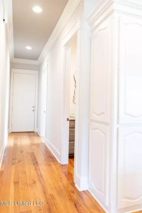 Entry Way - 134 Burne Run, Madison, MS 39110 photo 3 of 3