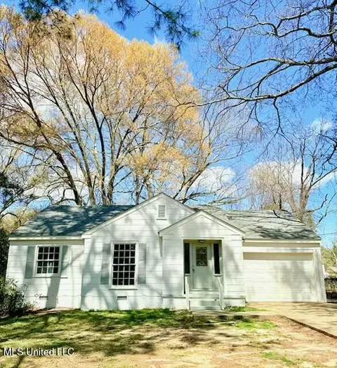 536 Belvedere Rd, Jackson, MS 39206