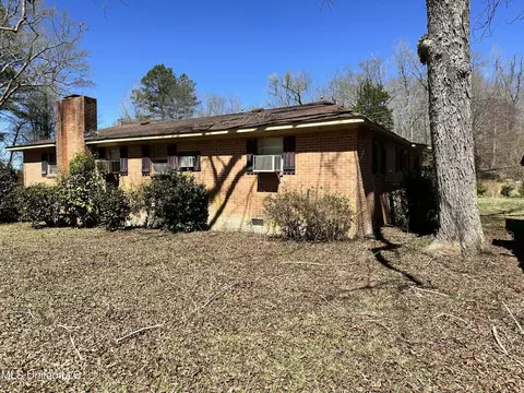 4250 N Wolfe Rd, Caledonia, MS 39740 photo 3