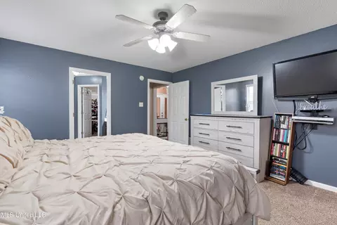Bedroom - 1405 Holly Springs Rd, Hernando, MS 38632 photo 3 of 7
