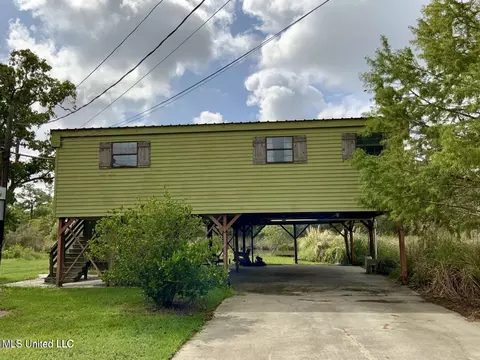 5095 Kament St, Bay Saint Louis, MS 39520