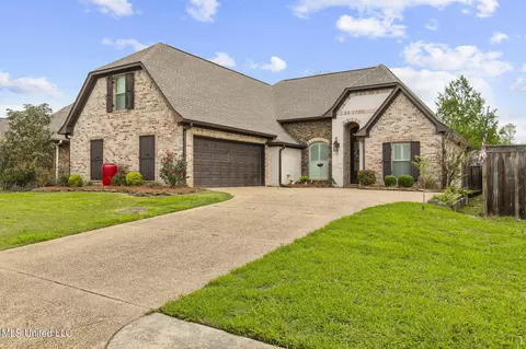 119 Amethyst Ln, Brandon, MS 39047