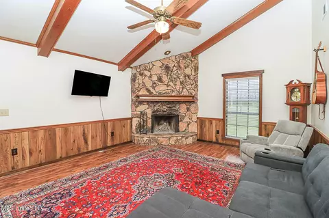 Living - 707 Endris Rd, Canton, MS 39046 photo 3 of 3