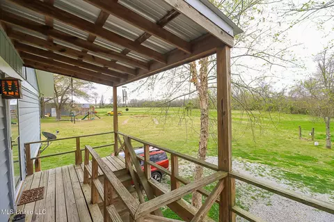 Exterior - 707 Endris Rd, Canton, MS 39046 photo 10 of 12