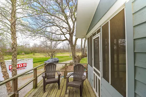 Exterior - 707 Endris Rd, Canton, MS 39046 photo 5 of 12