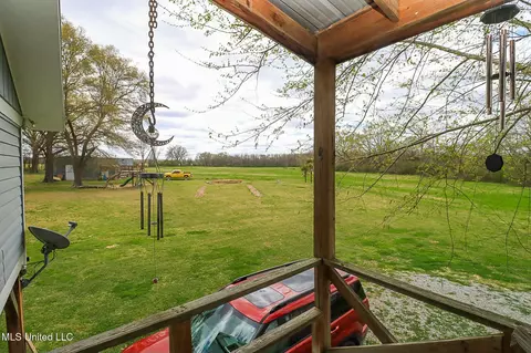 Exterior - 707 Endris Rd, Canton, MS 39046 photo 4 of 12