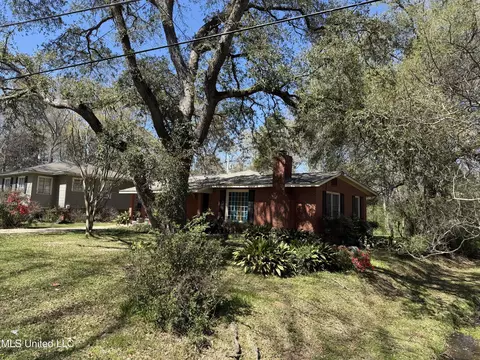 408 Robinhood Rd, Jackson, MS 39206 photo 2