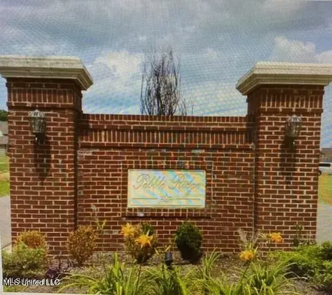 72 Pebble Cv, Byhalia, MS 38611