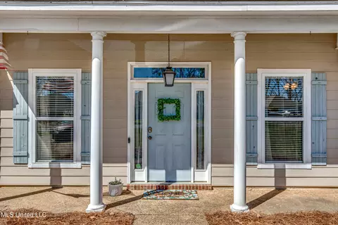 243 Cherry Bark Dr, Brandon, MS 39047 photo 2