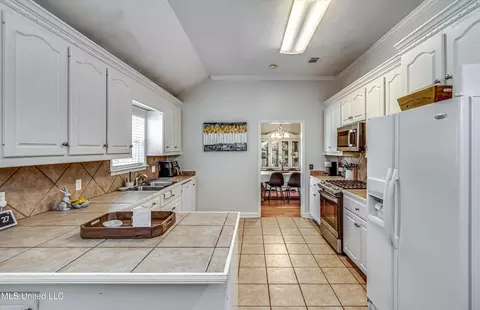 243 Cherry Bark Dr, Brandon, MS 39047 photo 31