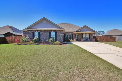 13195 Sage Ct, Biloxi, MS 39532
