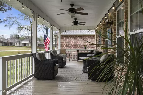 Exterior - 87108 Highpoint Dr, Diamondhead, MS 39525 photo 2 of 8