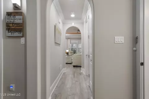 Entry Way - 87108 Highpoint Dr, Diamondhead, MS 39525 photo 1 of 2